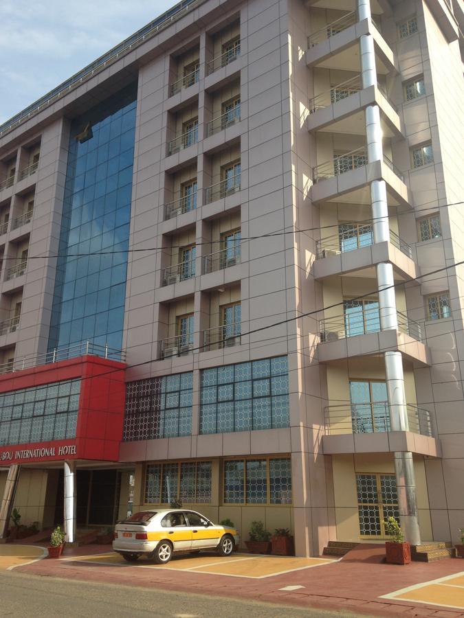 Noubou International Hotel Douala Exterior photo